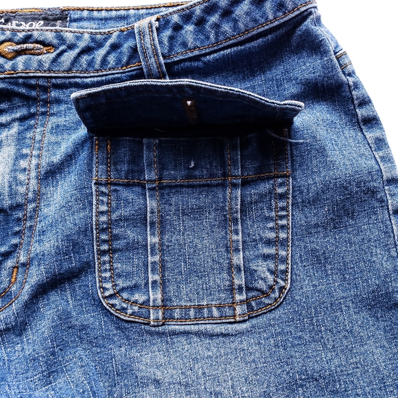 2/$15 Vintage Y2K Garage Jean Shorts - Picture 6 of 7